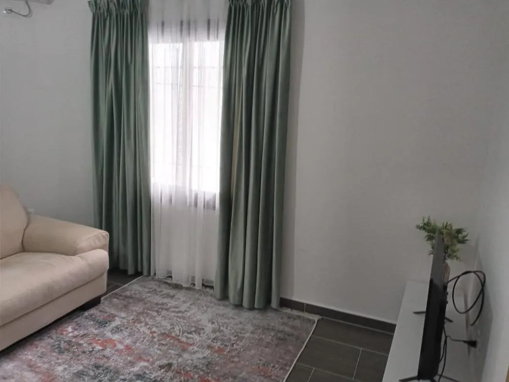 Ama Apartments Lungomare Vlorë 0*,  Albania
